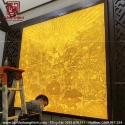 Biểu tượng Hoa sen được Hưng Thịnh chế tác thành tranh trang trí cho phòng thờ rất Phù hợp với văn hóa con người Việt Nam