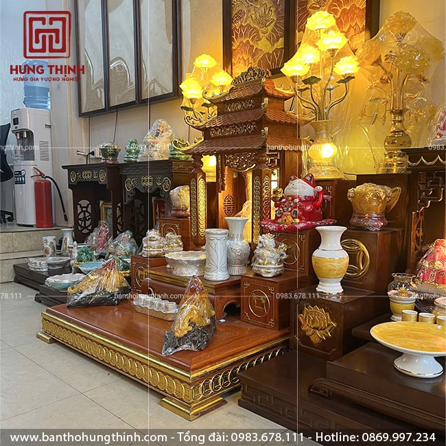 Combo bàn thờ Thần Tài Ông Địa gỗ Hương mẫu HT-1026 5 Bàn thờ Thần Tài có tam cấp, bục đế gỗ Hương HT-1026