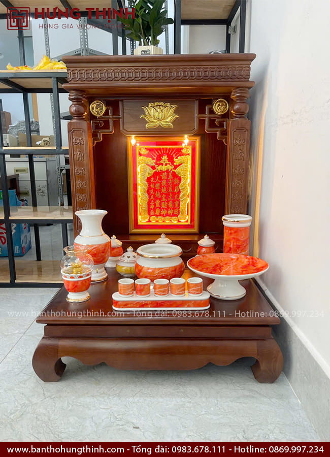 Bàn thờ Ông Địa Thần Tài đẹp mẫu HT-1019 7 Hưng Thịnh đơn vị sản xuất các mẫu bàn thờ gỗ tự nhiên úy tín và cung cấp các mẫu đồ thờ đẹp, chất lượng tới khách hàng trên cả nước