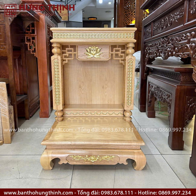 Bàn thờ Thần Tài chạm sen, cột đồng tiền đẹp HT-1016