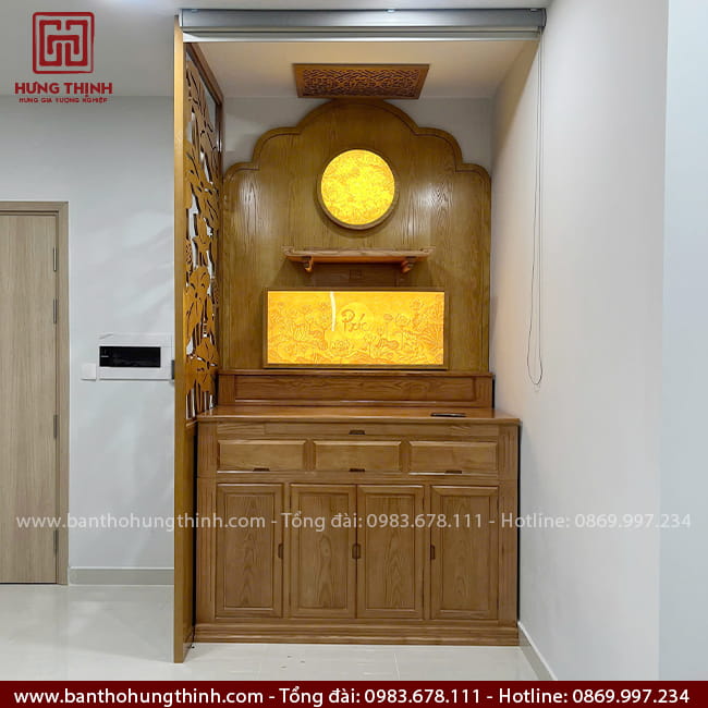 Tủ thờ đẹp gỗ Sồi HT-3208 7 Mẫu thiết kế bàn thờ Phật và thờ Gia Tiên đẹp HT-3208